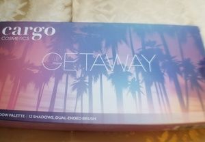 Cargo getaway eyeshadow pallet. Nwt
